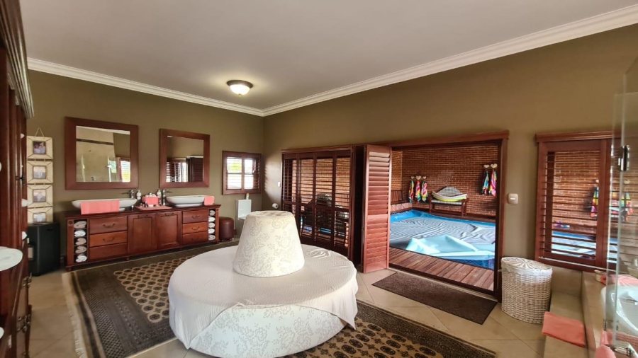 4 Bedroom Property for Sale in Oranjeville Free State